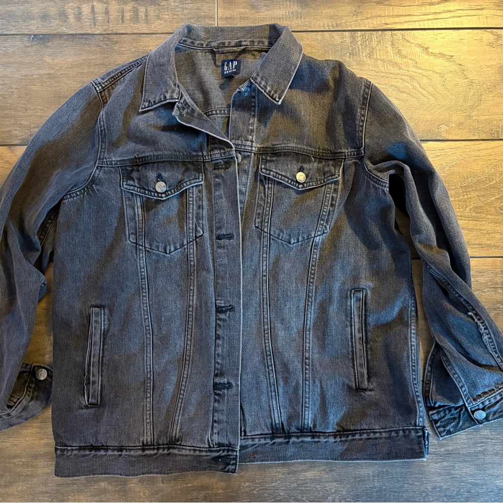 GAP Washed Black Oversized Denim Jacket, Large